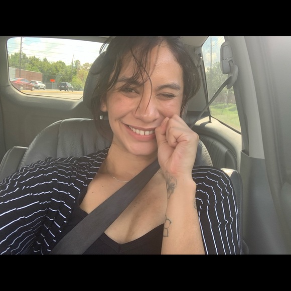 Meet your Posher, Sara - Picture 5 of 6